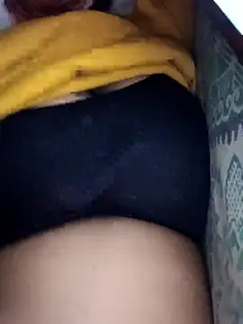 Snapshot of pihuu1313 chatting on 02.05.26 pihuu1313 online show from 02.05.26