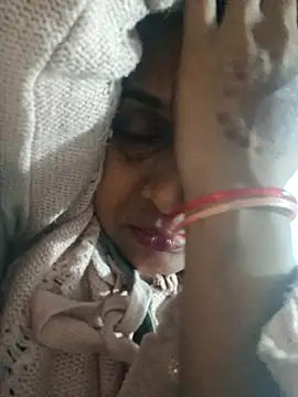 nehakapoor89 online show from 02.19.26