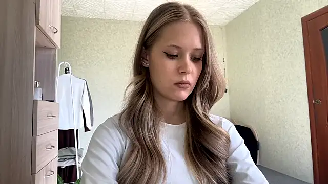 ZaidaSchwarten online show from 03.16.26