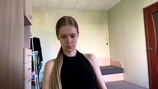 Snapshot of ZaidaSchwarten chatting on 06.26.26 ZaidaSchwarten online show from 06.26.26
