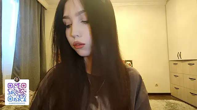 Qwami Amie online show from 02.01.26