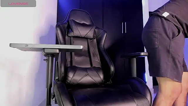 Liam Mateo online show from 03.26.26