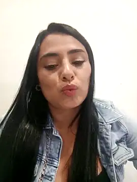 sara nina online show from 12.20.25