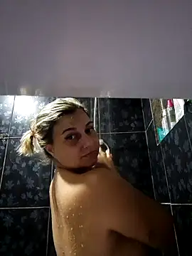 loiragostosa69 online show from 04.23.26