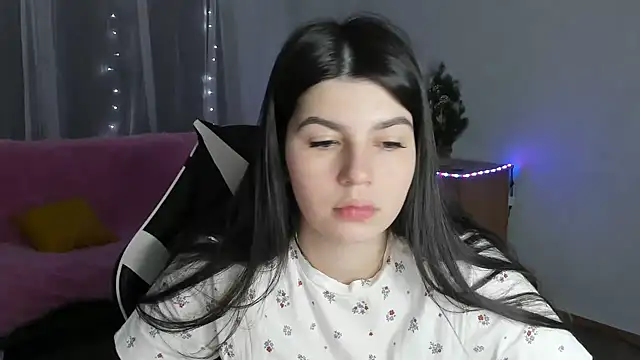 KisaModel online show from 01.10.26