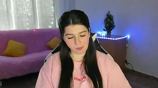 KisaModel online show from 02.10.26