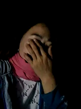 Snapshot of yana-zz chatting on 12.20.25 yana-zz online show from 12.20.25