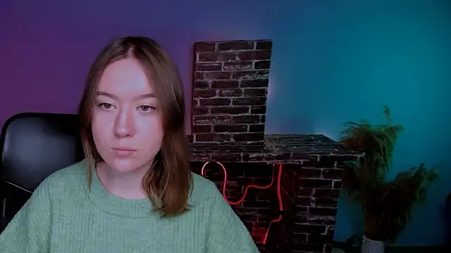 Snapshot of kimiko_shine chatting on 12.21.25 kimiko shine online show from 12.21.25