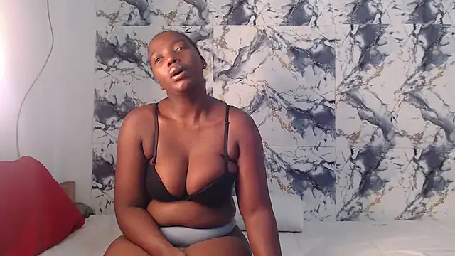 Snapshot of CurvyJ255 chatting on 06.24.26 CurvyJ255 online show from 06.24.26