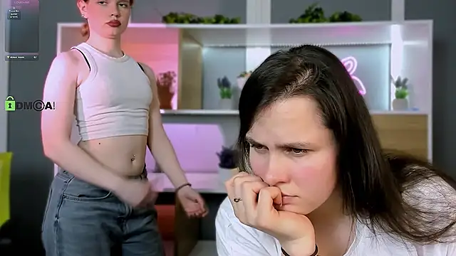 Snapshot of astra_opal chatting on 02.06.26 astra opal online show from 02.06.26