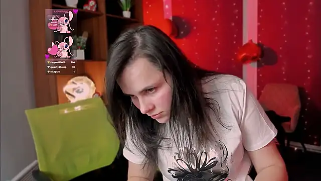 Snapshot of astra_opal chatting on 02.10.26 astra opal online show from 02.10.26