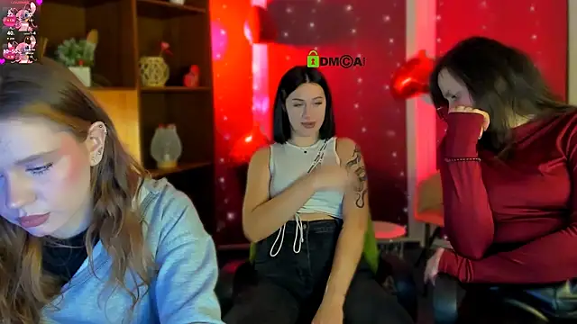 Snapshot of astra_opal chatting on 02.11.26 astra opal online show from 02.11.26