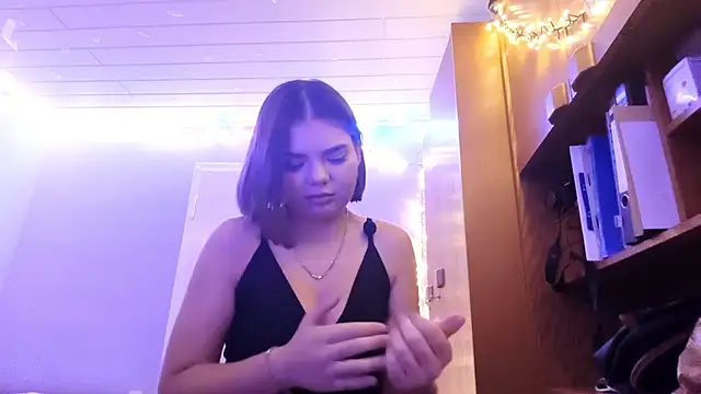 Mona Slearys online show from 01.05.26