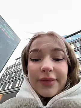 -teenytiny- online show from 12.18.25