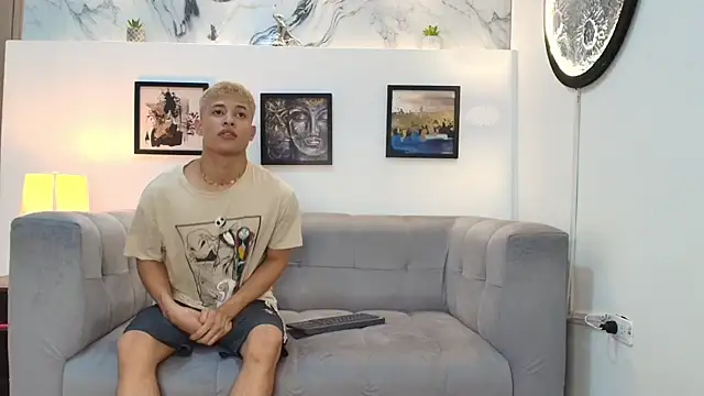 Snapshot of YOUNG_GUYS1 chatting on 12.22.25 YOUNG GUYS1 online show from 12.22.25