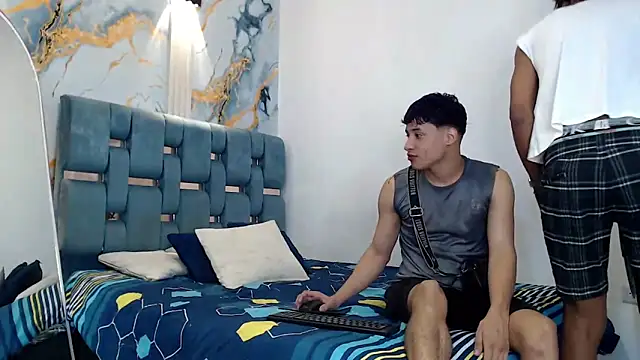 Snapshot of YOUNG_GUYS1 chatting on 02.08.26 YOUNG GUYS1 online show from 02.08.26