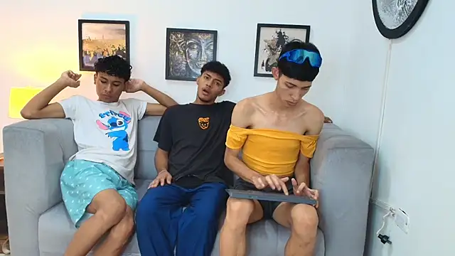 SWEET RABBIT1 online show from 12.15.25