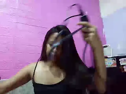 Snapshot of HotMariaClara chatting on 06.30.26 HotMariaClara online show from 06.30.26