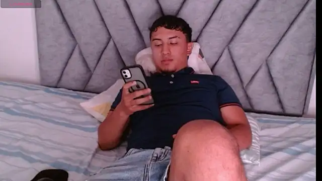 Snapshot of kyro_estrada chatting on 02.27.26 kyro estrada online show from 02.27.26