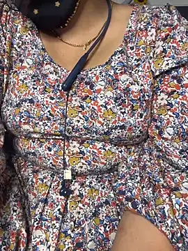 Snapshot of butterflyslay chatting on 02.19.26 butterflyslay online show from 02.19.26