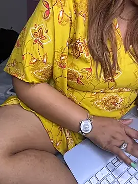 Snapshot of butterflyslay chatting on 03.11.26 butterflyslay online show from 03.11.26