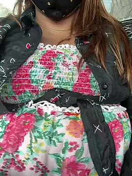 Snapshot of butterflyslay chatting on 03.21.26 butterflyslay online show from 03.21.26