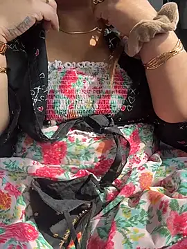 Snapshot of butterflyslay chatting on 03.21.26 butterflyslay online show from 03.21.26