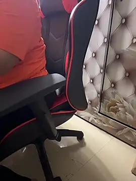 Snapshot of butterflyslay chatting on 03.24.26 butterflyslay online show from 03.24.26