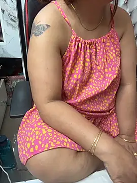 Snapshot of butterflyslay chatting on 04.06.26 butterflyslay online show from 04.06.26