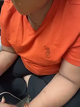 Snapshot of butterflyslay chatting on 04.12.26 butterflyslay online show from 04.12.26