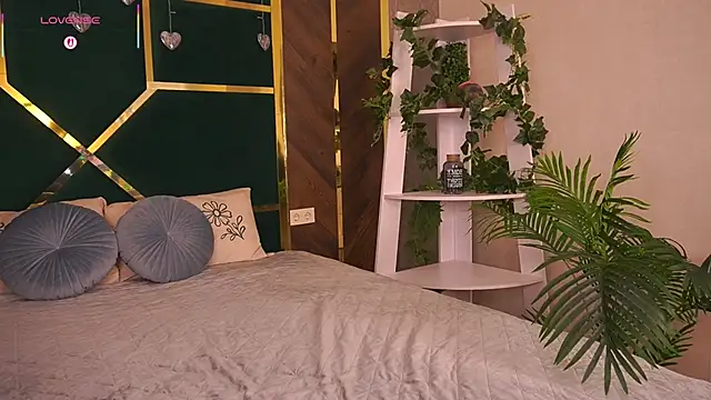 Snapshot of MollyyMayy chatting on 03.02.26 MollyyMayy online show from 03.02.26