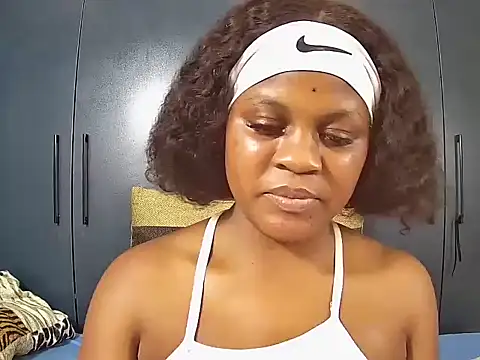 MilkyBoobs7 online show from 12.22.25