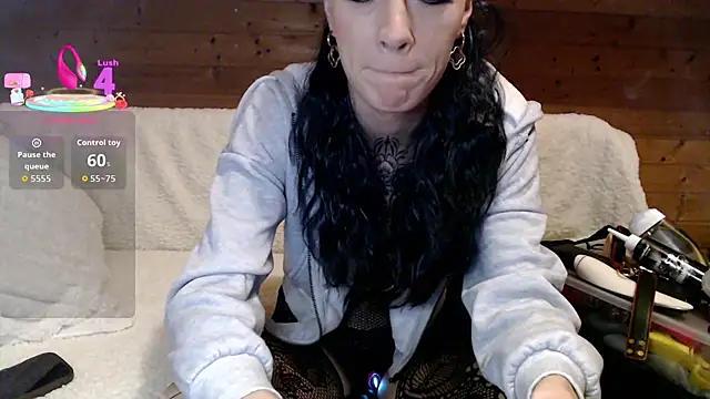 Snapshot of dein_traumchen chatting on 01.18.26 dein traumchen online show from 01.18.26