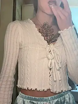 Snapshot of dein_traumchen chatting on 02.19.26 dein traumchen online show from 02.19.26