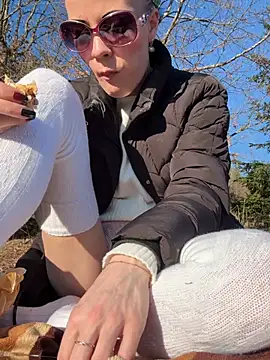 Snapshot of dein_traumchen chatting on 03.02.26 dein traumchen online show from 03.02.26