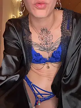 Snapshot of dein_traumchen chatting on 03.10.26 dein traumchen online show from 03.10.26