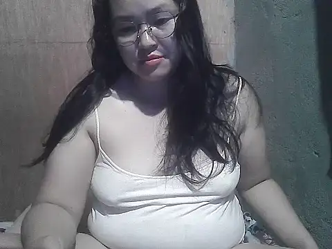 Snapshot of yummy_jyra02167 chatting on 01.15.26 yummy jyra02167 online show from 01.15.26