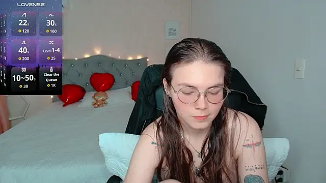 Snapshot of lexalove_doll chatting on 02.26.26 lexalove doll online show from 02.26.26