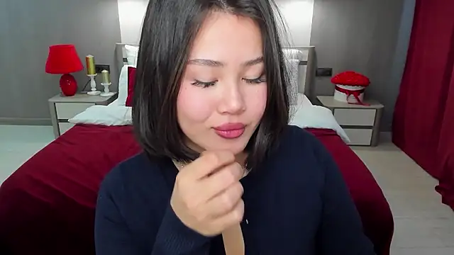 Snapshot of Brunette_Charm chatting on 01.19.26 Brunette Charm online show from 01.19.26