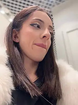 YeaLina online show from 01.15.26