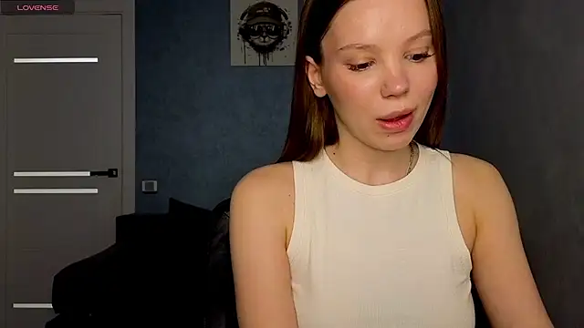 Snapshot of Cara_Sweet1 chatting on 02.11.26 Cara Sweet1 online show from 02.11.26