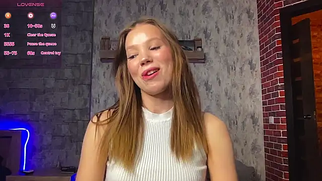 Snapshot of Cara_Sweet1 chatting on 04.15.26 Cara Sweet1 online show from 04.15.26