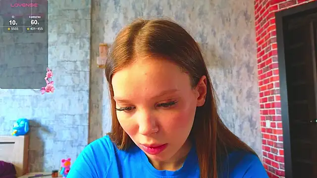 Snapshot of Cara_Sweet1 chatting on 05.17.26 Cara Sweet1 online show from 05.17.26