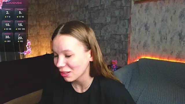 Snapshot of Cara_Sweet1 chatting on 05.31.26 Cara Sweet1 online show from 05.31.26
