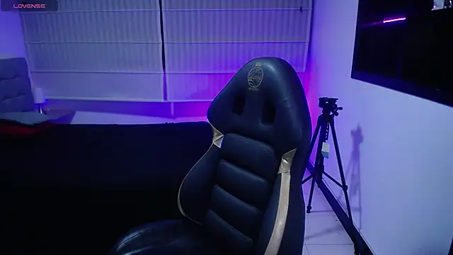 Kendall fox x online show from 12.15.25