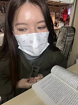 Snapshot of Momochen8839 chatting on 03.01.26 Momochen8839 online show from 03.01.26