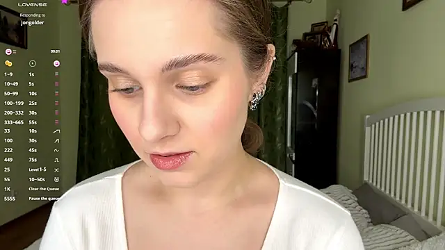 MiaBlanko online show from 12.19.25