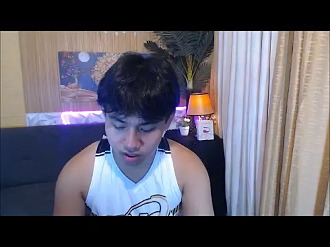 Snapshot of dylan_hardfucker chatting on 01.17.26 dylan hardfucker online show from 01.17.26