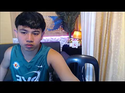 Snapshot of dylan_hardfucker chatting on 02.02.26 dylan hardfucker online show from 02.02.26