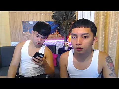 Snapshot of dylan_hardfucker chatting on 02.05.26 dylan hardfucker online show from 02.05.26